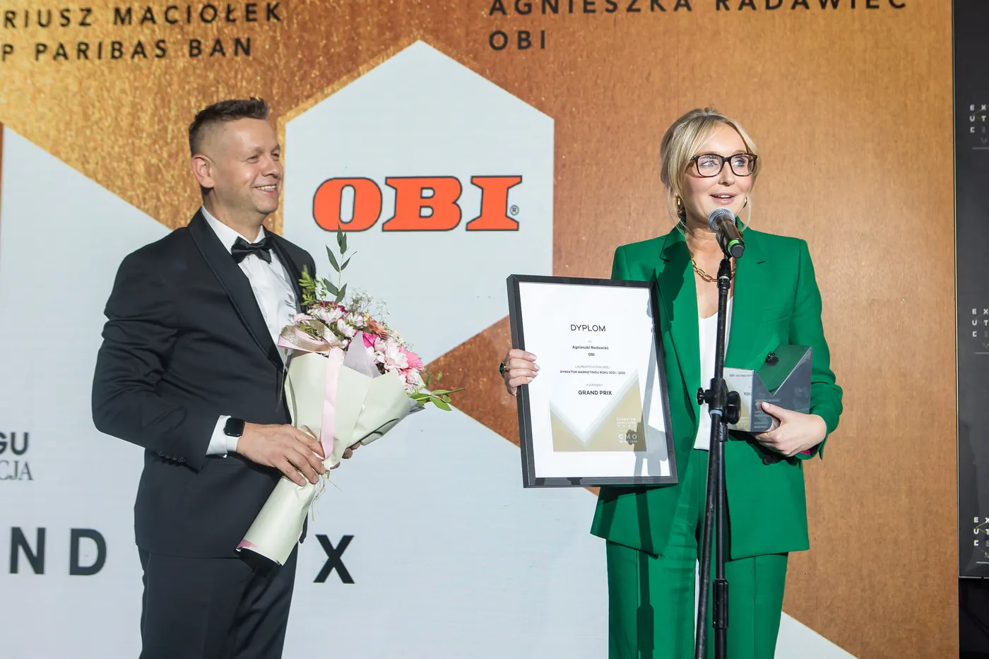 Na zdjęciu: Agnieszka Radawiec – Dyrektor Marketingu OBI, Paweł Netczuk – Organizator Konkursu